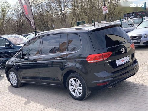 Volkswagen Touran 2020 - фото 19