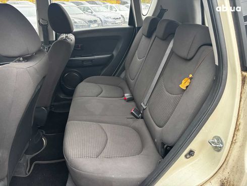 Kia Soul 2011 бежевый - фото 14