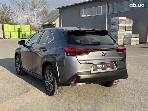 Lexus UX 2020 - фото 25