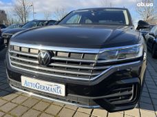 Купити Volkswagen Touareg бензин бу в Києві - купити на Автобазарі