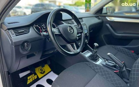 Skoda Octavia 2019 - фото 10