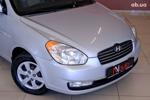 Hyundai Accent 2008 серебристый - фото 3