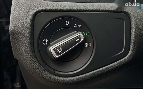 Volkswagen e-Golf 2019 - фото 18