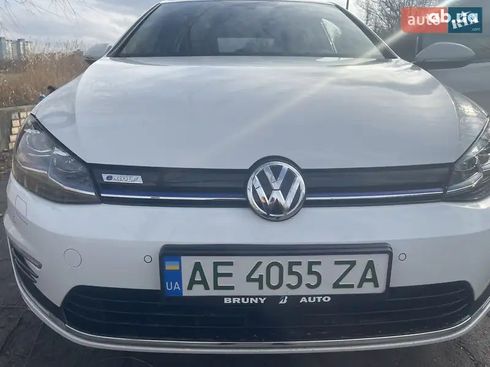 Volkswagen e-Golf 2020 белый - фото 3