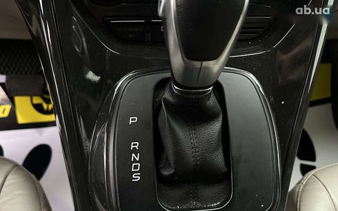 Ford Escape 2016 - фото 25