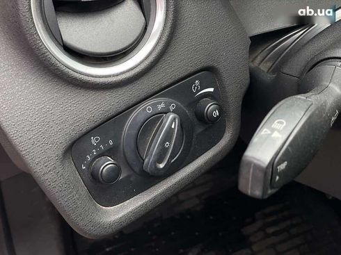 Ford Fiesta 2015 - фото 15