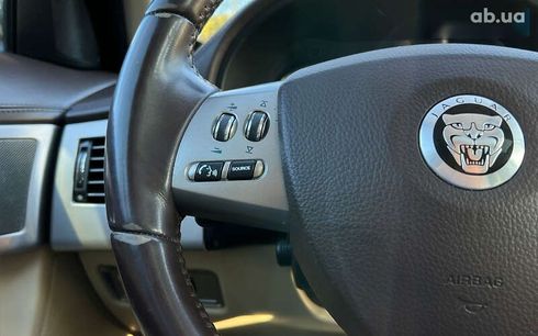 Jaguar XF 2010 - фото 17