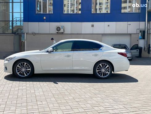 Infiniti Q50 2018 белый - фото 7