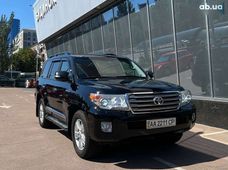 Продаж вживаних Toyota Land Cruiser в Київській області - купити на Автобазарі