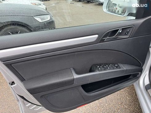 Skoda Superb 2011 - фото 11