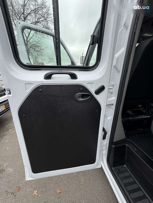 Opel Movano 2020 - фото 23