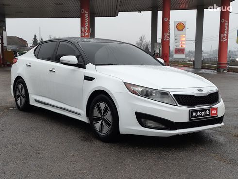 Kia Optima 2011 белый - фото 11