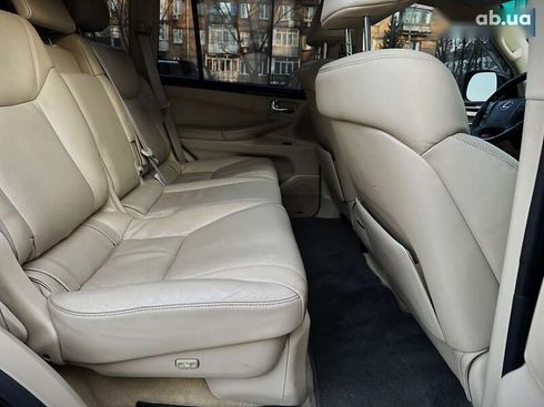Lexus LX 2010 - фото 28