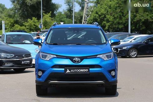 Toyota RAV4 2017 - фото 2