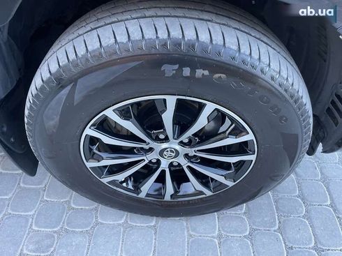 Toyota Land Cruiser Prado 2018 - фото 4
