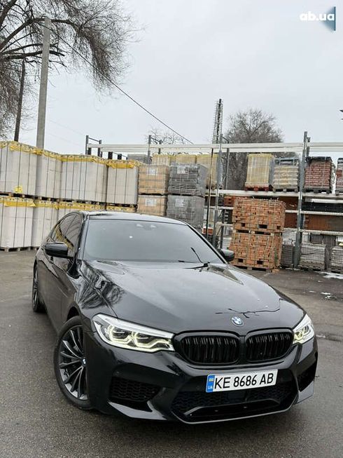 BMW 5 серия 2017 - фото 8