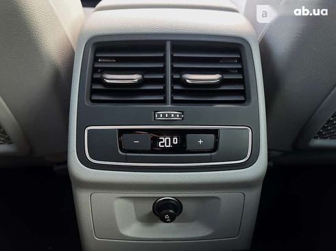 Audi A4 2021 - фото 28
