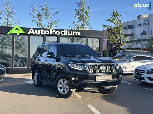 Toyota Land Cruiser Prado 2019 - фото 3