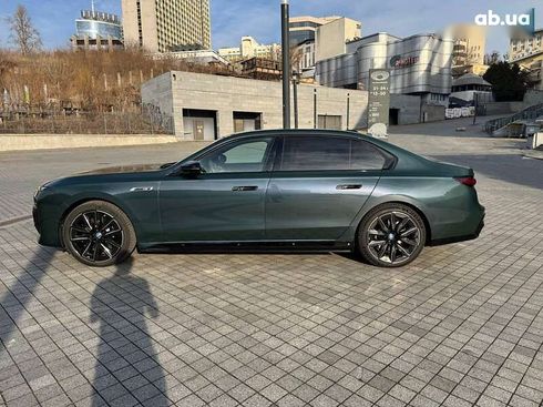 BMW i7 2023 - фото 4