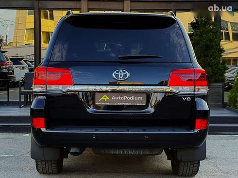 Toyota Land Cruiser 2019 - фото 17