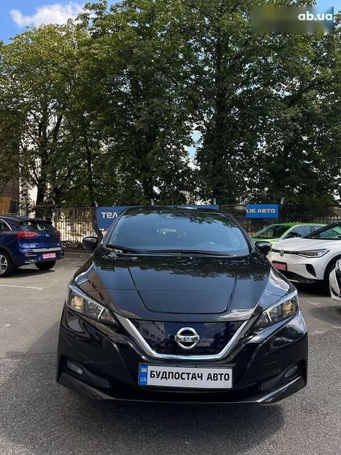 Nissan Leaf 2021 - фото 9
