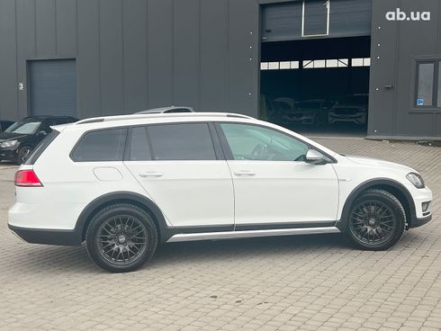 Volkswagen Golf 2016 белый - фото 14