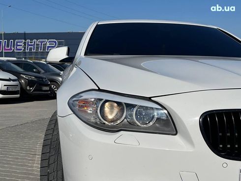 BMW 5 серия 2013 белый - фото 46