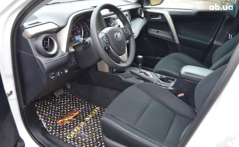 Toyota RAV4 2015 - фото 15