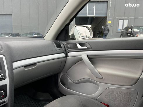 Skoda Octavia 2010 серый - фото 29