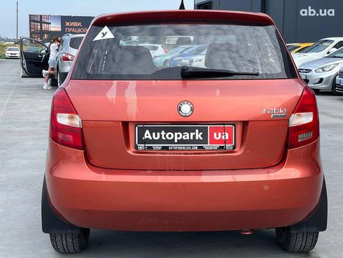 Skoda Fabia 2007 оранжевый - фото 8