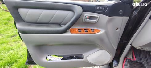 Toyota Land Cruiser 2003 черный - фото 7