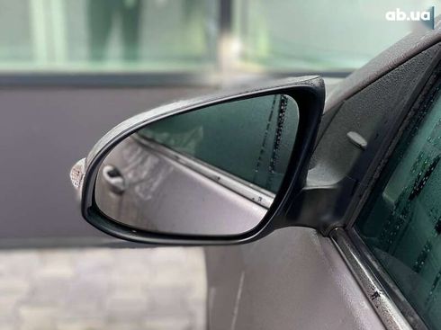 Toyota Corolla 2017 - фото 19