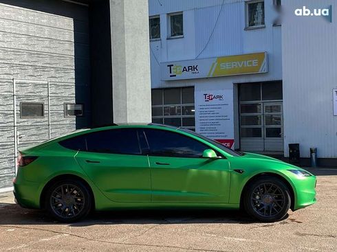 Tesla Model 3 2025 - фото 5