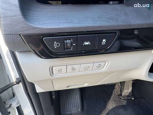 Kia Carnival 2023 - фото 14