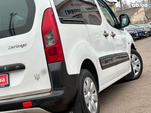 Citroёn Berlingo 2010 белый - фото 8