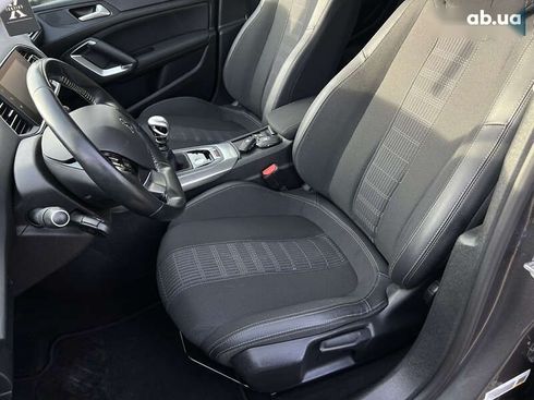 Peugeot 308 2018 - фото 27