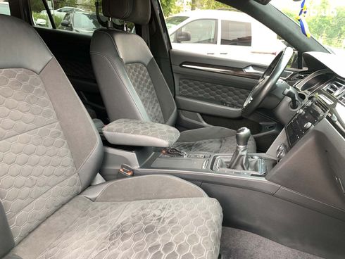 Volkswagen passat b8 2017 серый - фото 34