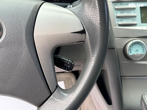 Toyota Camry 2007 серый - фото 22