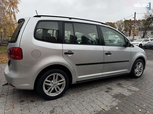 Volkswagen Touran 2014 - фото 17