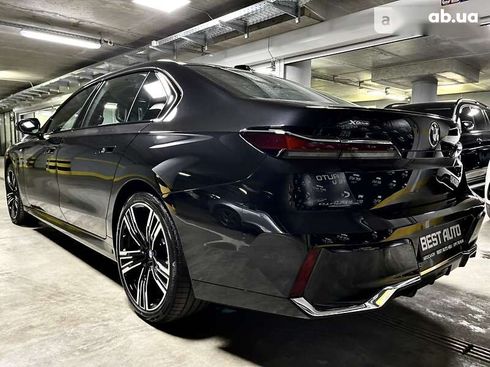 BMW 7 Series iPerformance 2023 - фото 16