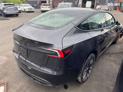 Tesla Model 3 2024 - фото 4