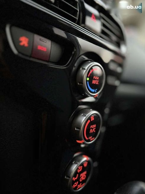 Peugeot iOn 2013 - фото 17