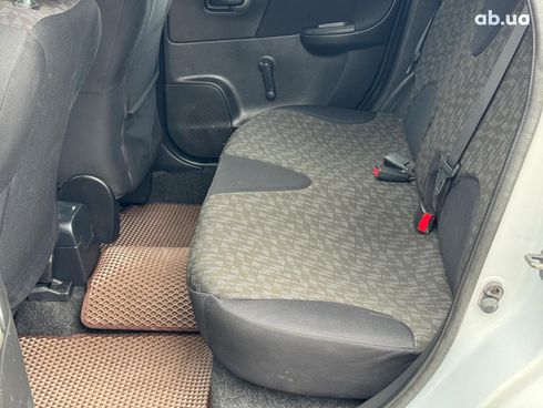 Nissan Note 2008 серый - фото 16