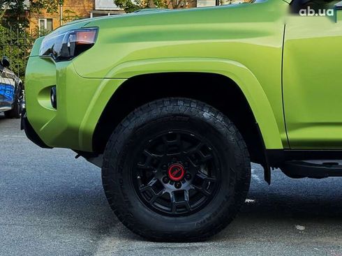 Toyota 4Runner 2021 - фото 14