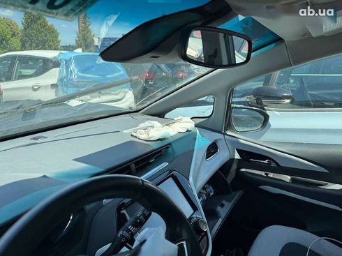 Chevrolet Bolt 2021 - фото 12