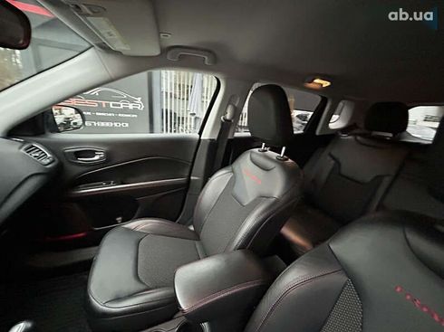 Jeep Compass 2018 - фото 30
