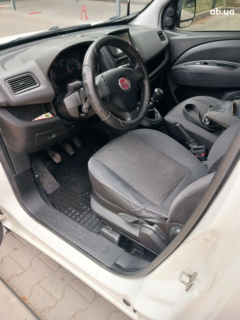 Fiat Doblo 2013 белый - фото 3