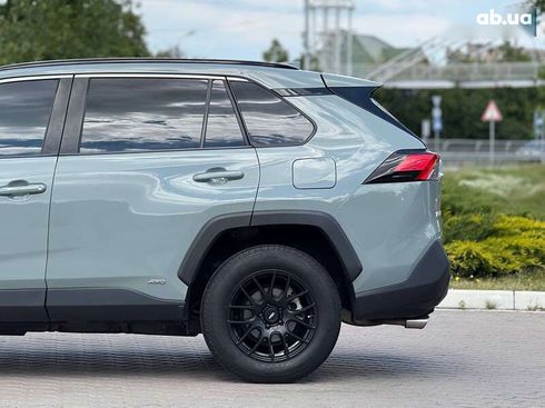 Toyota RAV4 2019 - фото 11