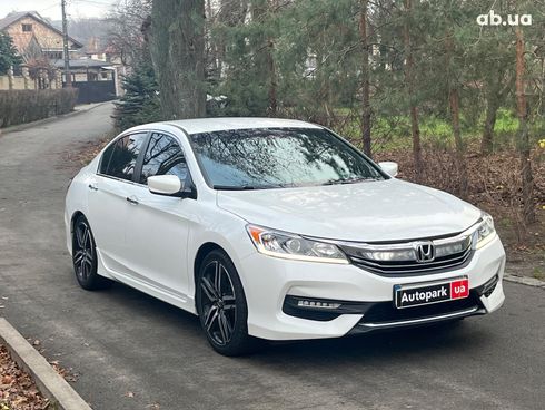 Honda Accord 2016 белый - фото 3
