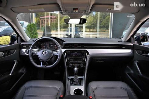 Volkswagen Passat 2021 - фото 11